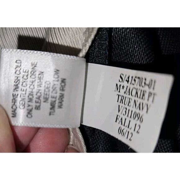 BANANA REPUBLIC Jackie Cropped Pants in True Navy Ankle Zip Size 10 EUC - Picture 7 of 11